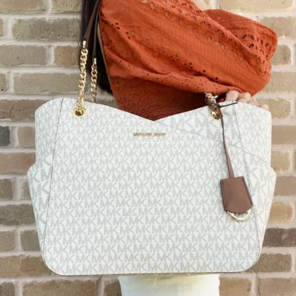 NWT Michael Kors Large Jet Set Travel Tote Handbag Signature Vanilla Gold MINT - Picture 2 of 16